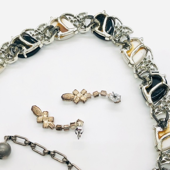 Vintage Thermoset Necklace & Rhinestone Earrings - Picture 12 of 15